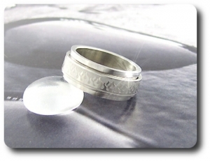 BAGUE HOMME MOTIF FEU