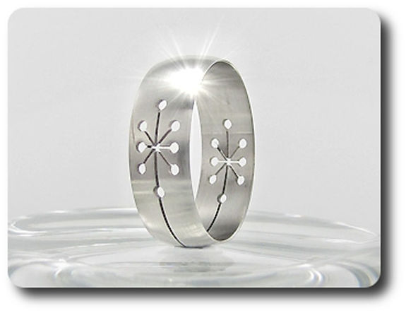 Fashionable Men Ring