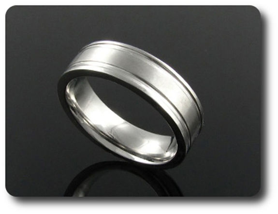 Fashionable Men Ring
