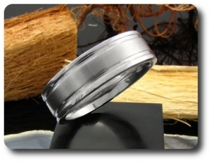 Fashionable Men Ring