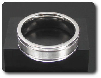 Fashionable Men Ring