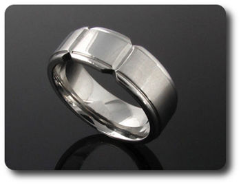 Fashionable Men Ring