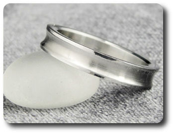 Fashionable Men Ring