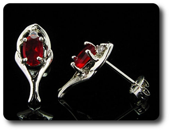 BOUCLES D'OREILLE RUBIS