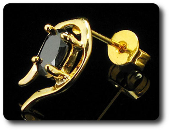 BOUCLES D'OREILLE SAPHIR NOIR