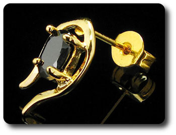 BOUCLES D'OREILLE SAPHIR NOIR