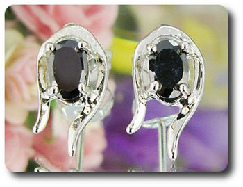 2x7mm Black Sapphire Earrings