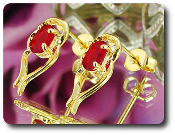 BOUCLES D'OREILLE RUBIS