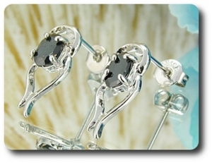 BOUCLES D'OREILLE SAPHIR NOIR