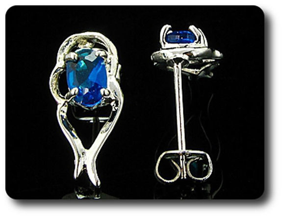 BOUCLES D'OREILLE SAPHIR BLEU