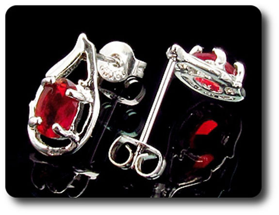 BOUCLES D'OREILLE RUBIS