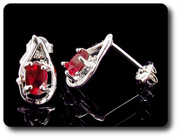 BOUCLES D'OREILLE RUBIS