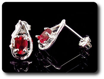 BOUCLES D'OREILLE RUBIS