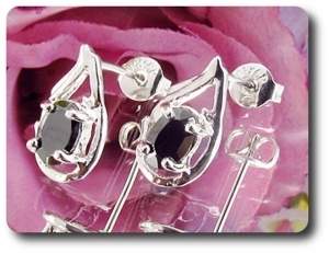 BOUCLES D'OREILLE SAPHIR NOIR