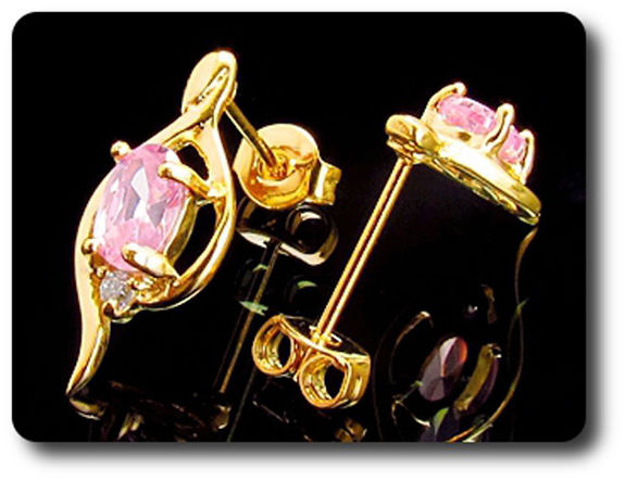 BOUCLES D'OREILLE SAPHIR ROSE