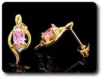 BOUCLES D'OREILLE SAPHIR ROSE