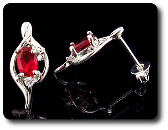 BOUCLES D'OREILLE RUBIS