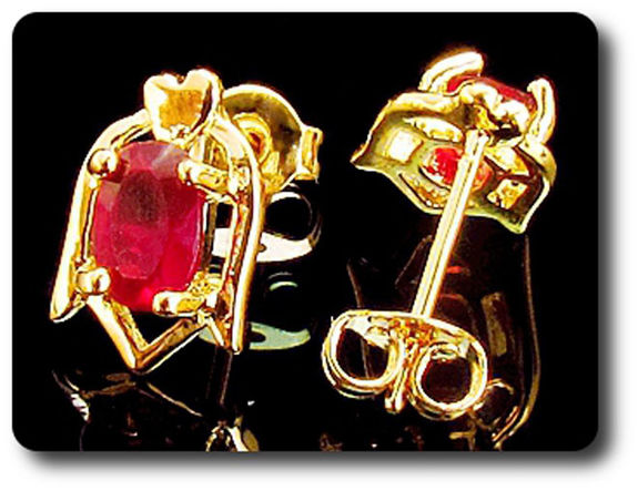 BOUCLES D'OREILLE RUBIS