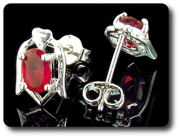 BOUCLES D'OREILLE RUBIS