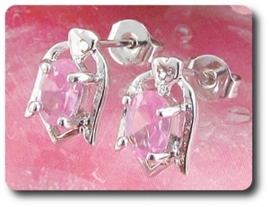 BOUCLES D'OREILLE SAPHIR ROSE