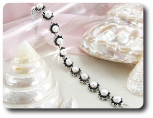 BRACELET SAPHIR NOIR & PERLES