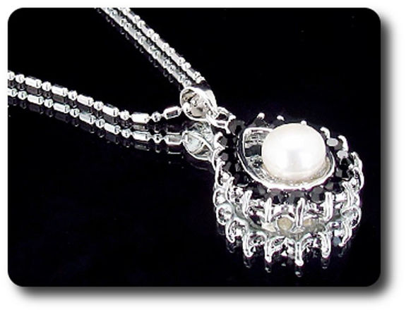 41x3mm Black Sapphire & Pearl Pendant Earrings Set