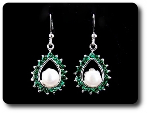 41x3mm Green Emerald & Pearl Pendant Earrings Set