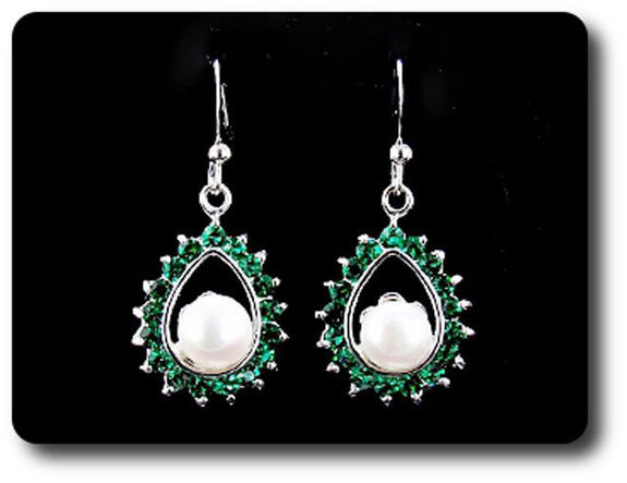41x3mm Green Emerald & Pearl Pendant Earrings Set