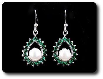 41x3mm Green Emerald & Pearl Pendant Earrings Set