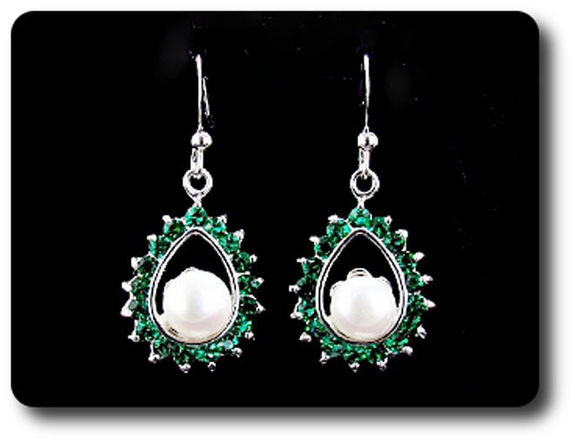 41x3mm Green Emerald & Pearl Pendant Earrings Set