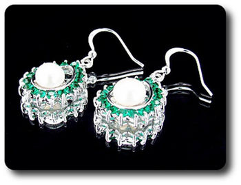 41x3mm Green Emerald & Pearl Pendant Earrings Set