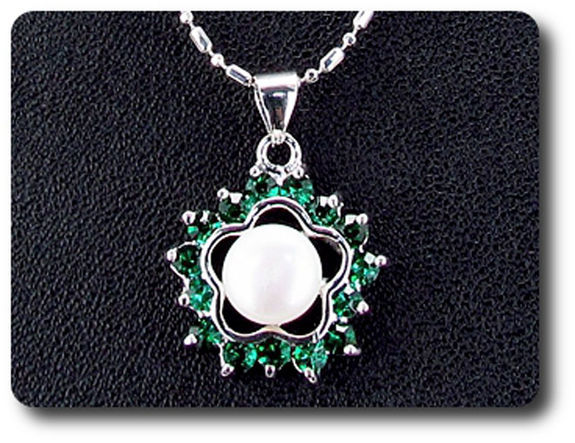 45x3mm Green Emerald & Pearl Pendant Earrings Set