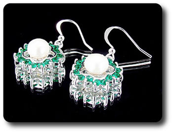 45x3mm Green Emerald & Pearl Pendant Earrings Set