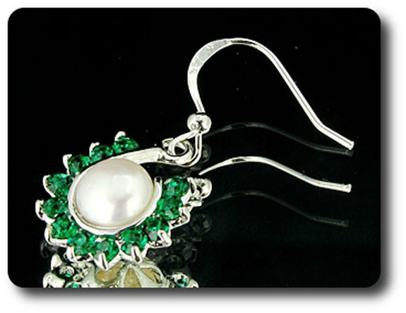 36x3mm Green Emerald & Pearl Pendant Earrings Set