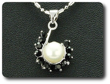 36x3mm Black Sapphire & Pearl Pendant Earrings Set