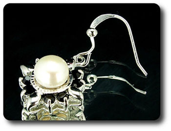 24x3mm Black Sapphire & Pearl Pendant Earrings Set