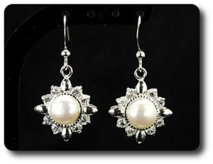 24x3mm White Topaz & Pearl Pendant Earrings Set