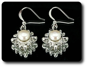 24x3mm White Topaz & Pearl Pendant Earrings Set