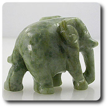 379.83 cts ELEPHANT JADE CARVING