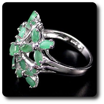 EMERALD RING