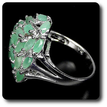 EMERALD RING