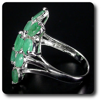 EMERALD RING