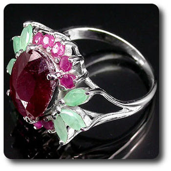 RUBY & EMERALD RING