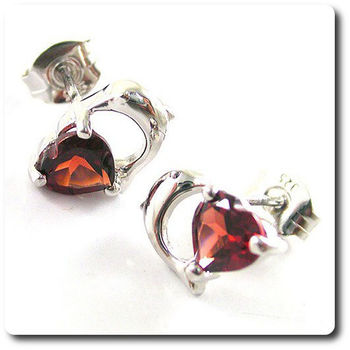 BOUCLES D'OREILLE GRENAT