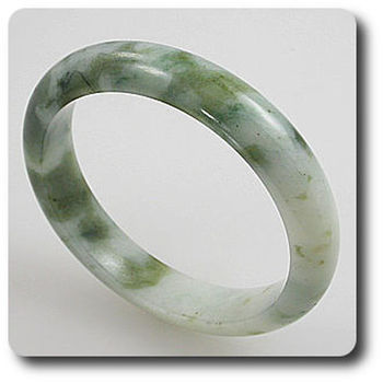 JADE BRACELET