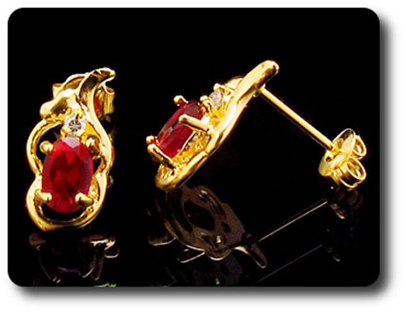 BOUCLES D'OREILLE RUBIS