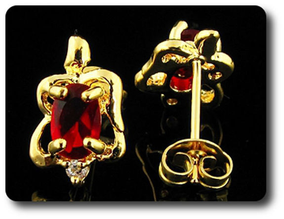 BOUCLES D'OREILLE RUBIS