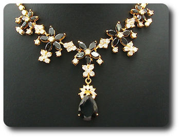 18~6mmx26 Black Sapphire Necklace