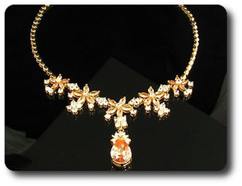 COLLIER SAPHIR ORANGE