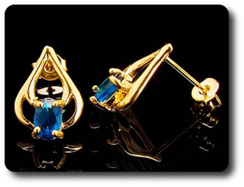 BOUCLES D'OREILLE SAPHIR BLEU